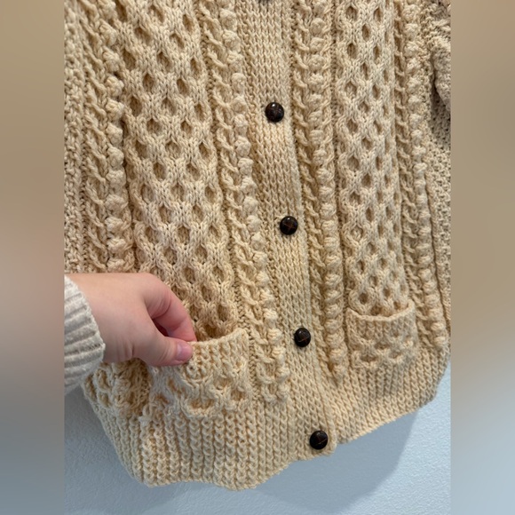 100% Irish Wool Chunky Sheila Handknits crochet Cardigan Sweater vintage - Picture 4 of 6